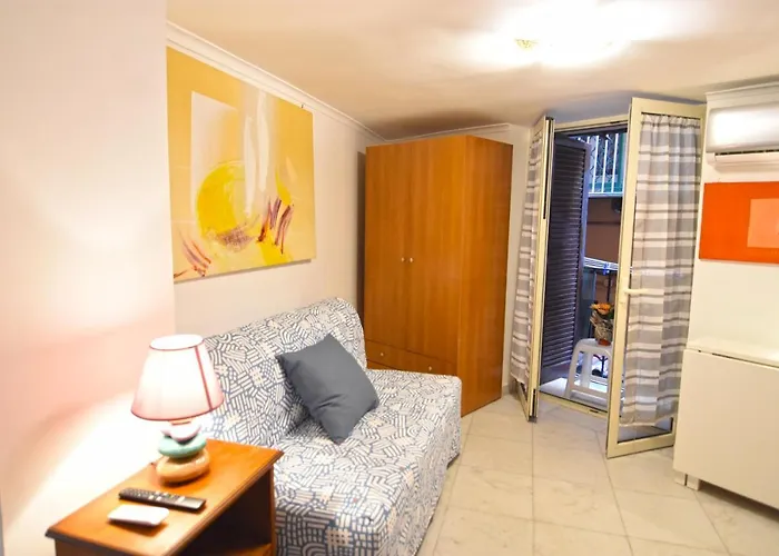Lilliput Apartment